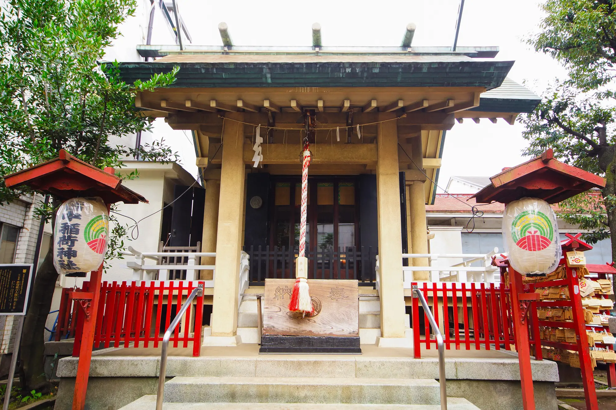 東京の金運アップのパワースポット：第3位　皆中稲荷神社