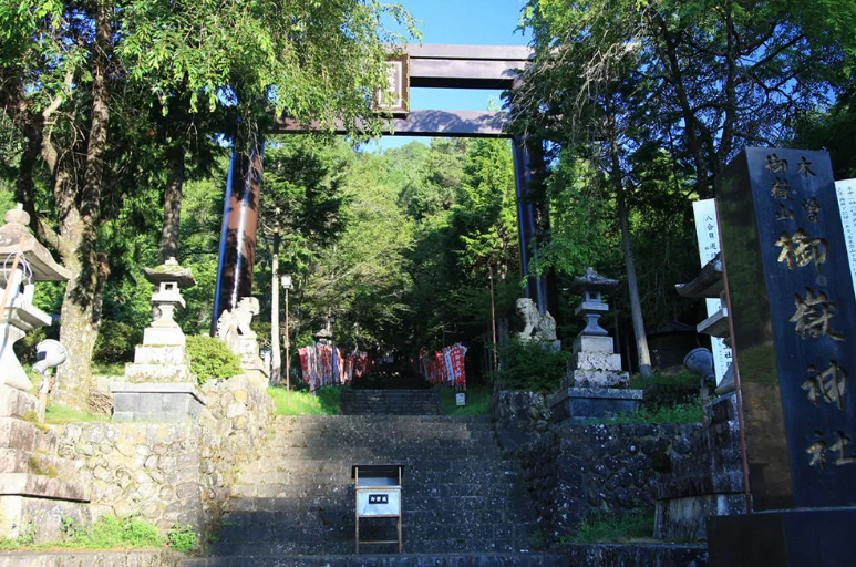 長野県でおすすめのパワースポット第7位：御嶽神社（おんたけじんじゃ）/王滝村 