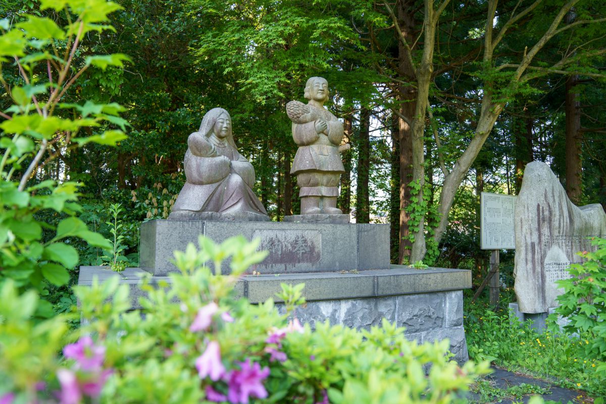 新潟　パワースポット：第6位　居多神社　ご祭神像