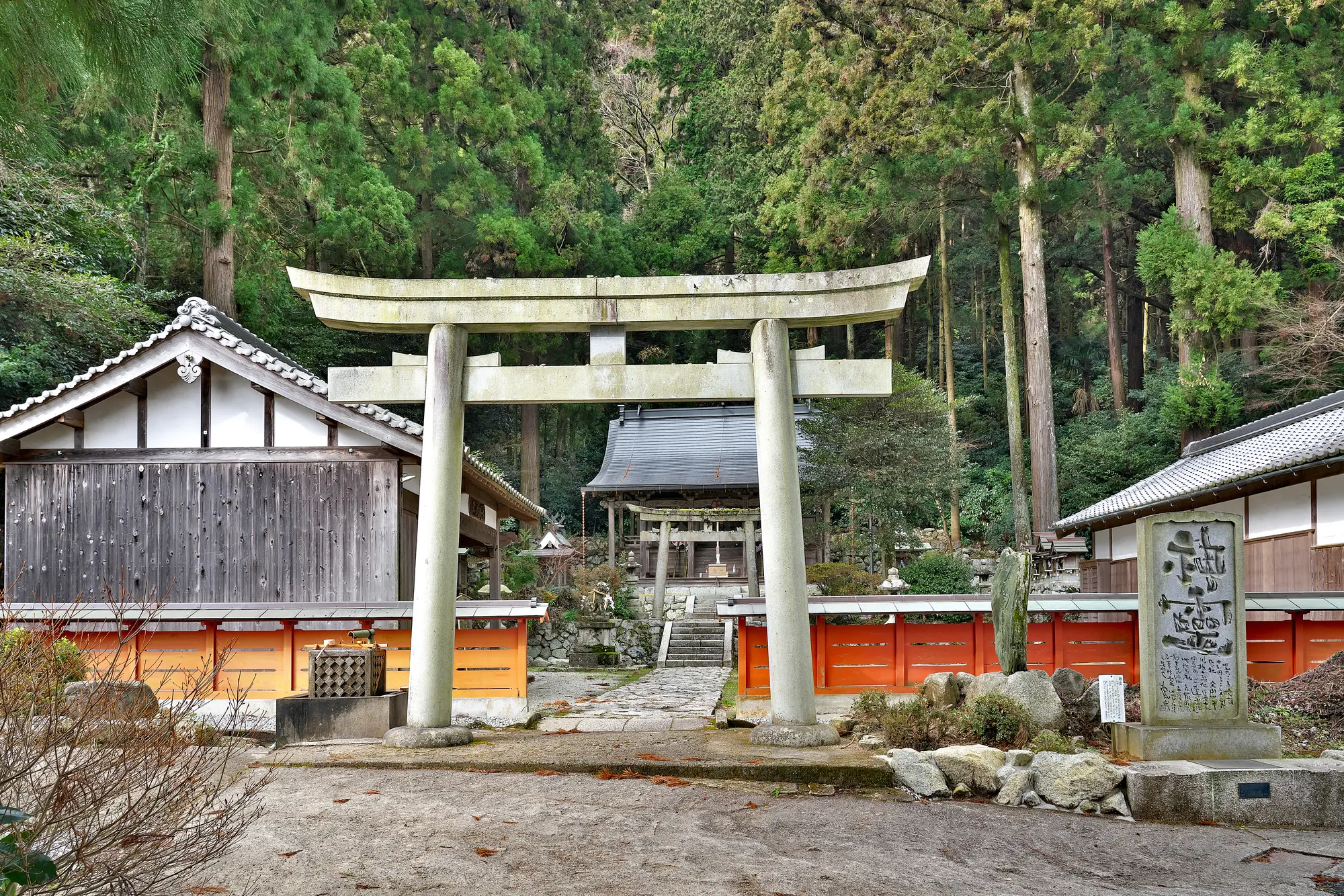 奈良　出世・仕事運　パワースポット：第4位　高天彦神社