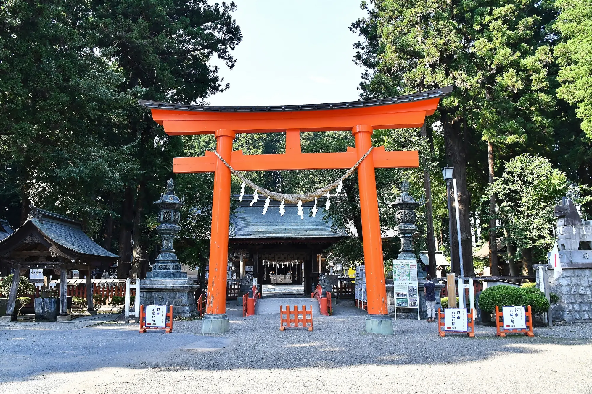 青森　学問・合格祈願　パワースポット：第2位　櫛引八幡宮　鳥居 