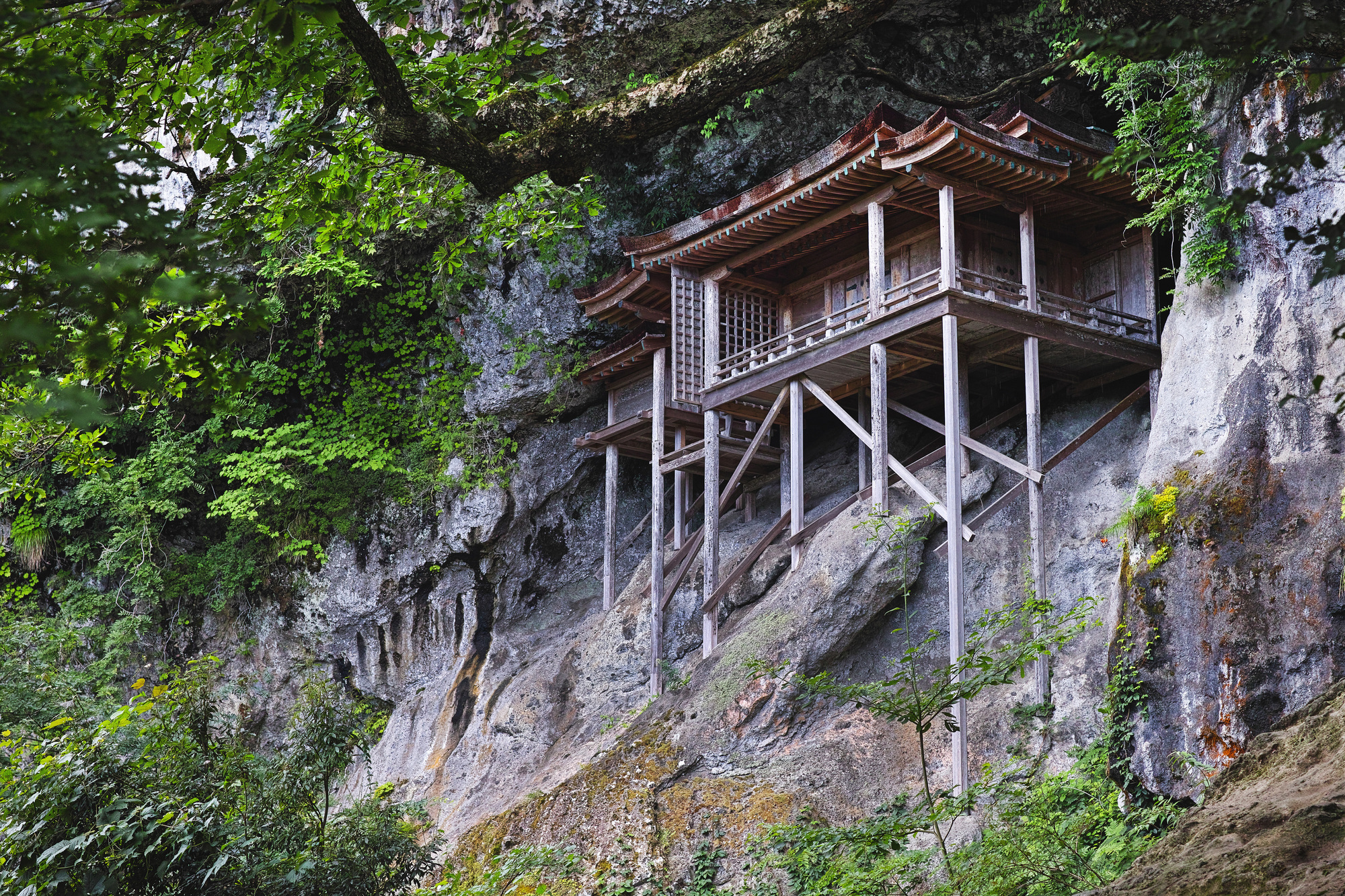 鳥取　厄除け・厄払い　パワースポット：第4位　三徳山三佛寺投入堂