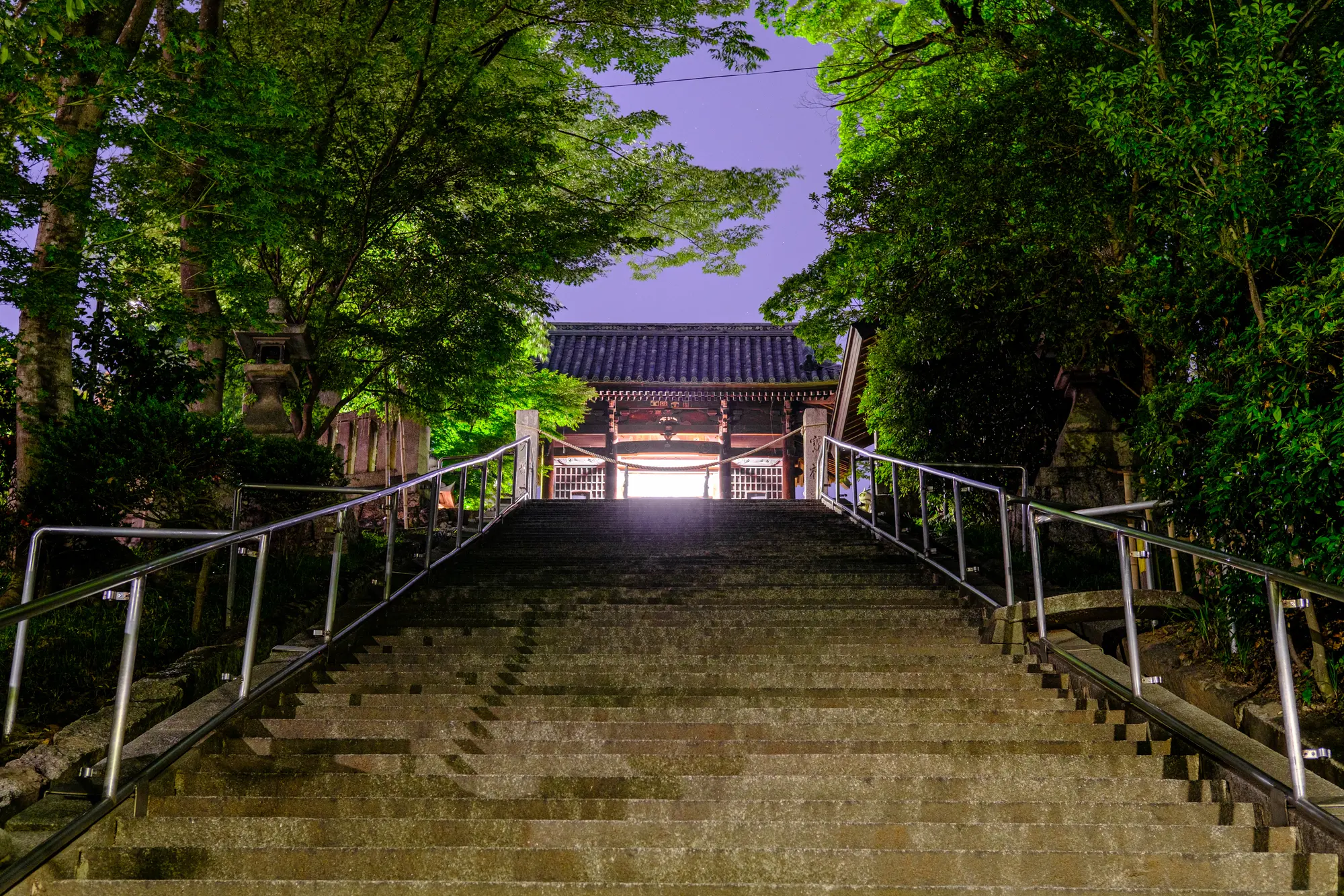 岡山　厄除け・厄払い　パワースポット：第6位　阿智神社　　　石段